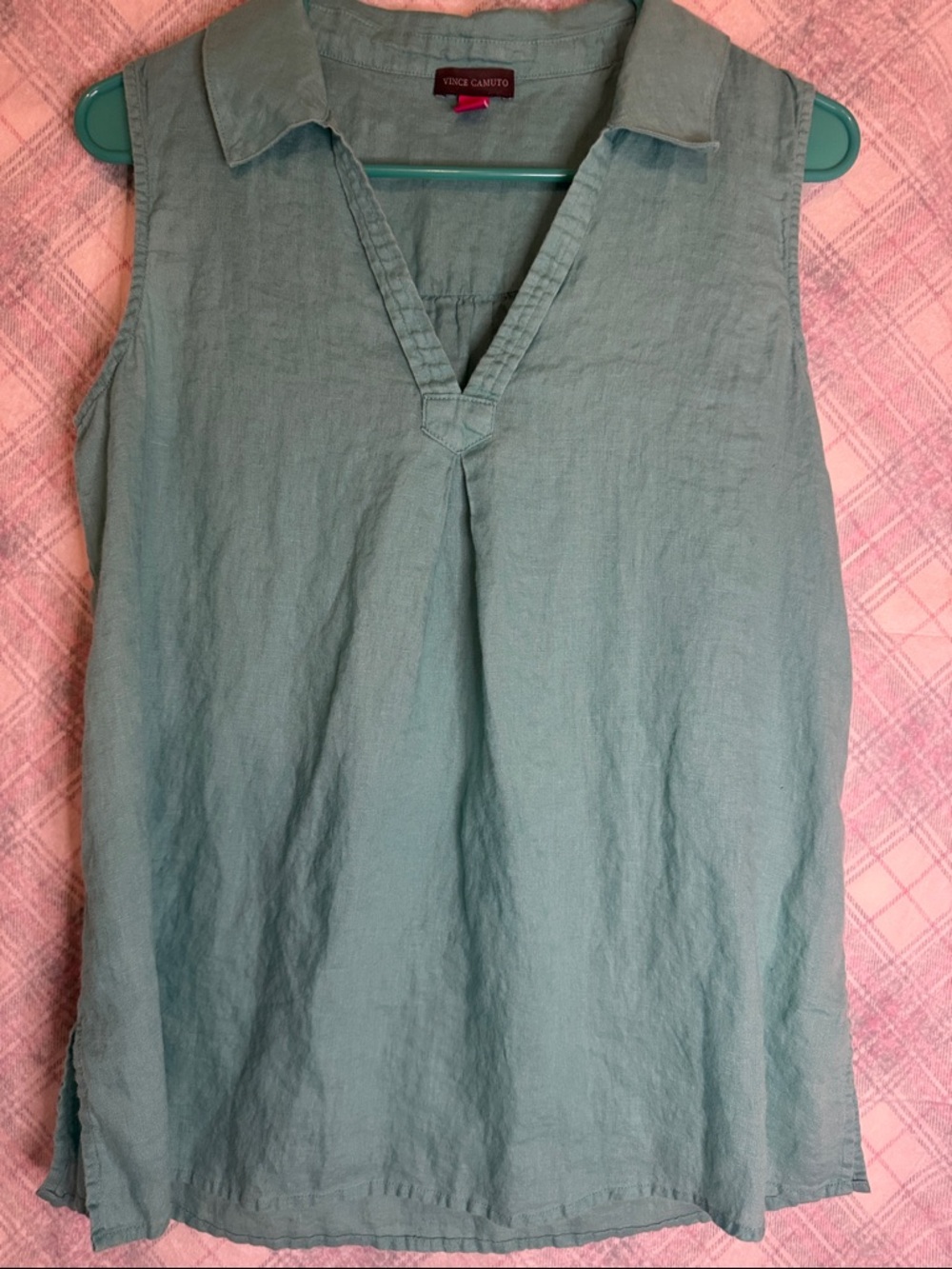 Vince Camuto Sleeveless V-Neck 100% Linen in Light Teal